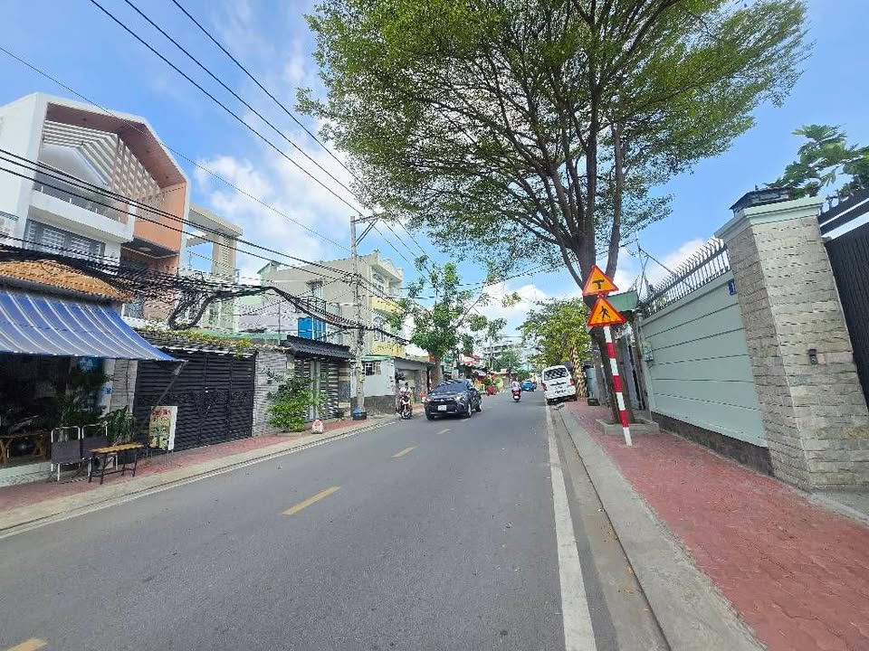 Đất Linh Đông Thủ Đức 190m² giá 12 tỷ - Mặt tiền rộng, thuận tiện xây dựng!