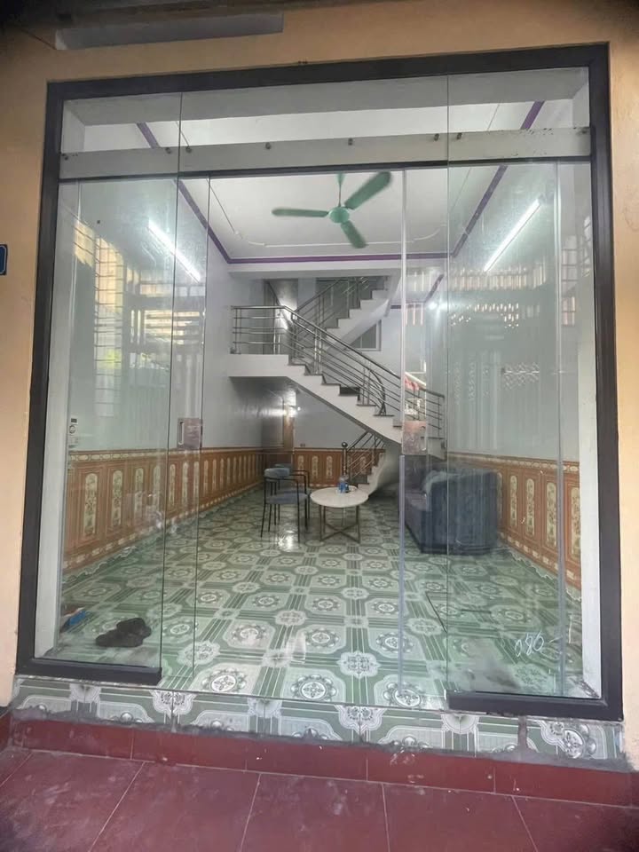 Nhà phố Cẩm Trung, Quảng Ninh 50m² giá 1.5 tỷ - Sẵn sàng về ở ngay!