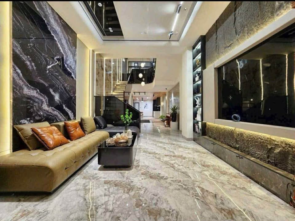 Villa 3 tầng Hòa Cường, Hải Châu 74m² giá 8 tỷ - Hồ bơi riêng, nội thất sang trọng!