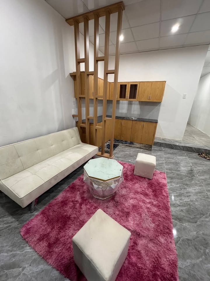 Nhà riêng tại kiệt Hoàng Văn Thái, 73m² giá 1.1 tỷ - Ô tô vào tận nhà!