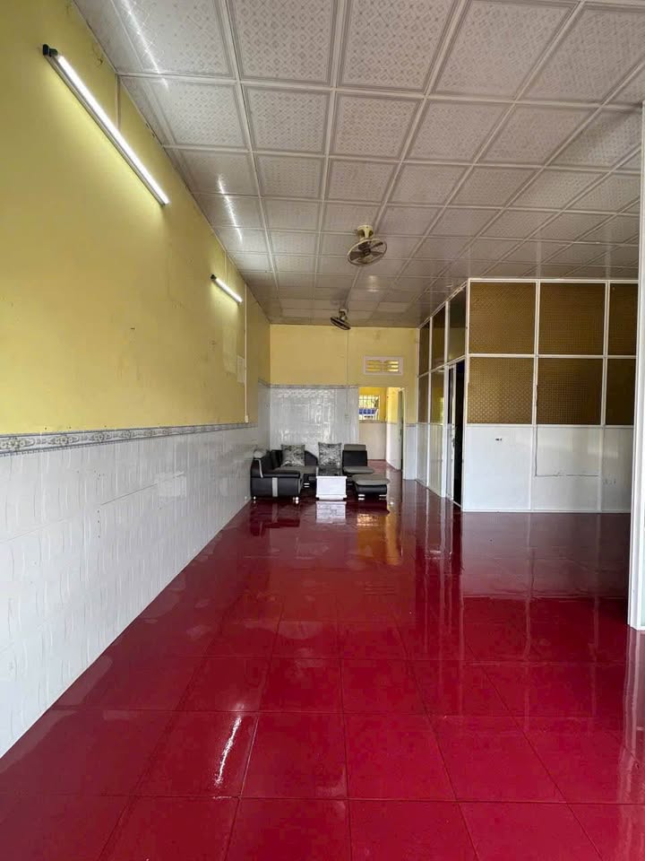 Nhà cấp 4 mặt Quốc lộ 30, phường Mỹ Ngãi, 119m² giá 2.2 tỷ - Thích hợp kinh doanh!