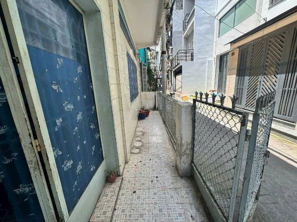 Nhà cũ Dạ Nam, 135.1m² giá thỏa thuận - Tiện xây mới ngay!