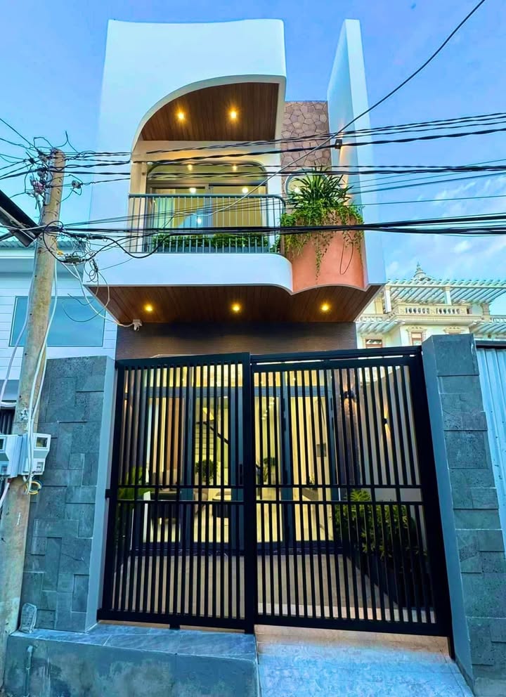 Nhà trệt lầu tại Cái Khế, Cần Thơ 58m² giá 3 tỷ - Thiết kế hiện đại, gần Lotte Mart!