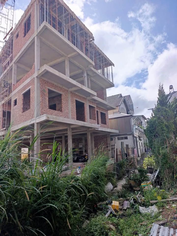 Tòa Nhà Chung Cư Đà Lạt 300m² giá 23 tỷ - Đầy đủ khách thuê, thu nhập ổn định!