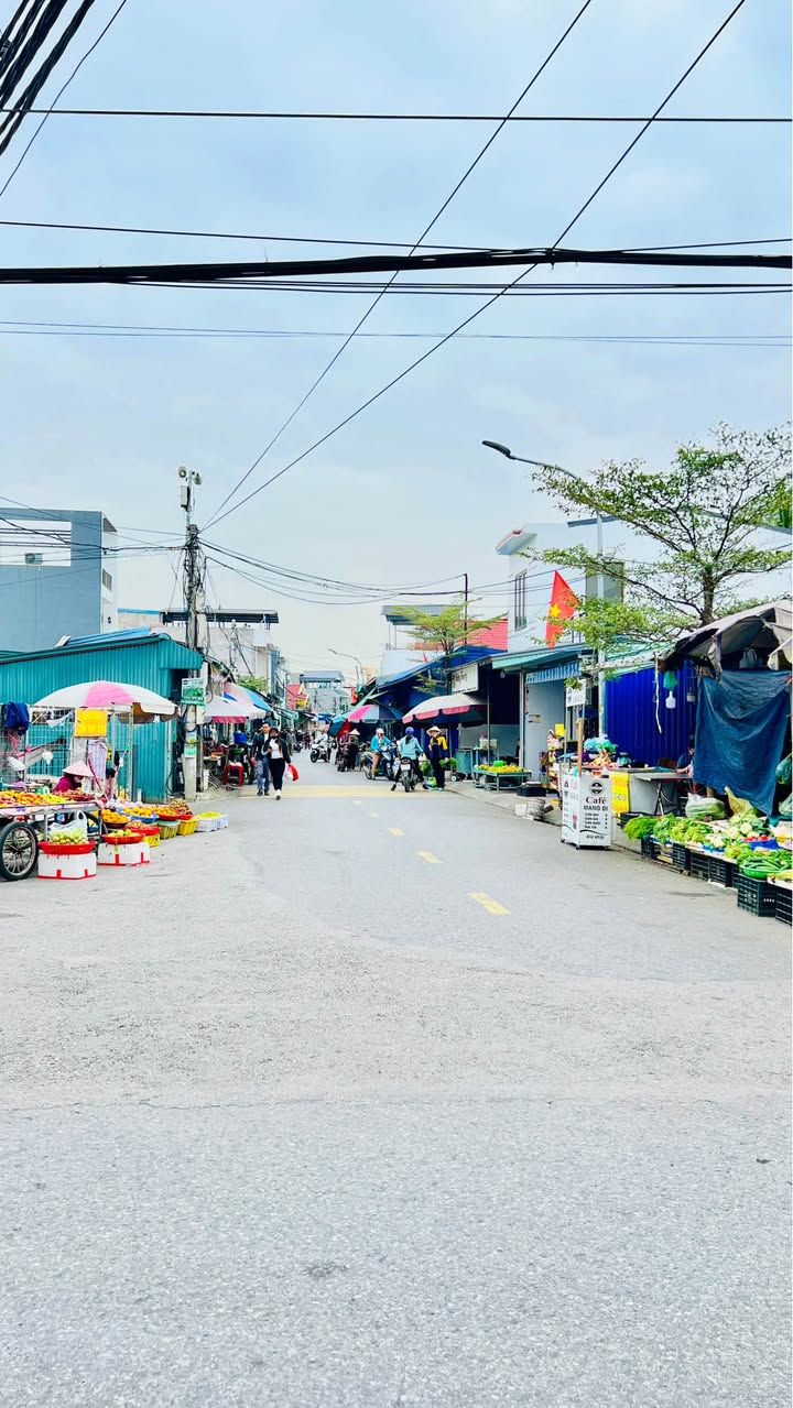 Bán gấp FrontHouse 95m² tại chợ Hoàng Lâu, An Dương - Kinh doanh sầm uất!