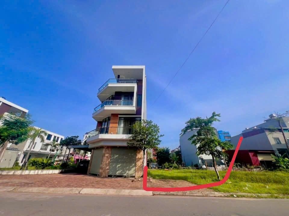 Nhà bán Khu dân cư Làn 2, Lục Nam, Bắc Giang 112m² giá chỉ 6 tỷ - Mặt tiền 7m, kinh doanh sầm uất!