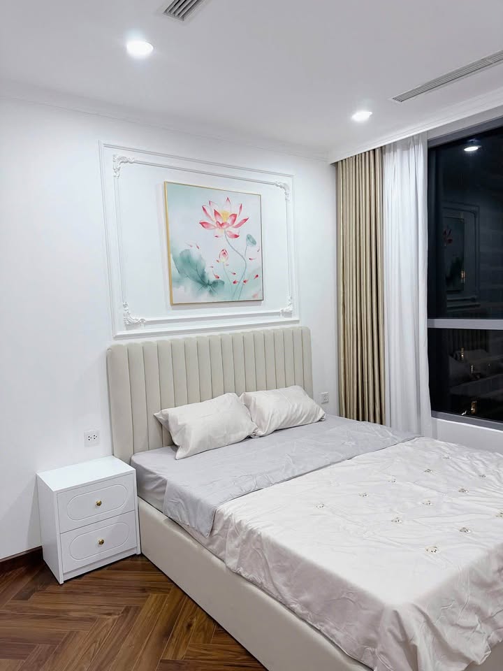 Căn hộ 1PN Timescity Vĩnh Tuy 12 triệu - View đẹp, ban công thoáng đãng!