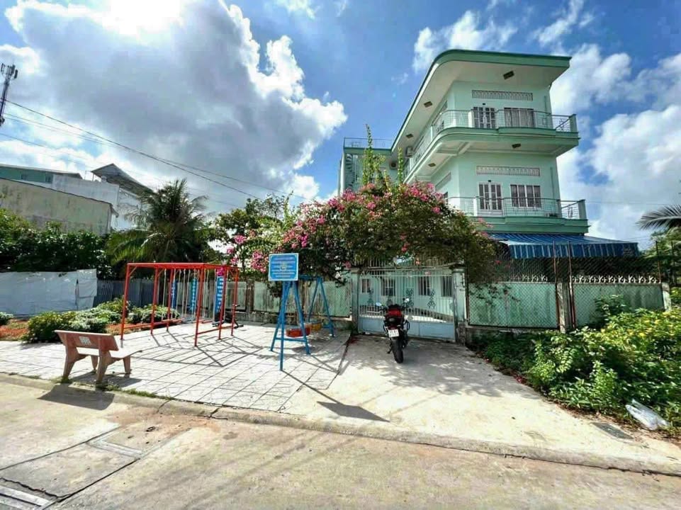 Bán Biệt Thự Hẻm 1 Đường Lý Tự Trọng, P.An Phú, Q.Ninh Kiều - Diện tích 384m², Giá 10 tỷ!