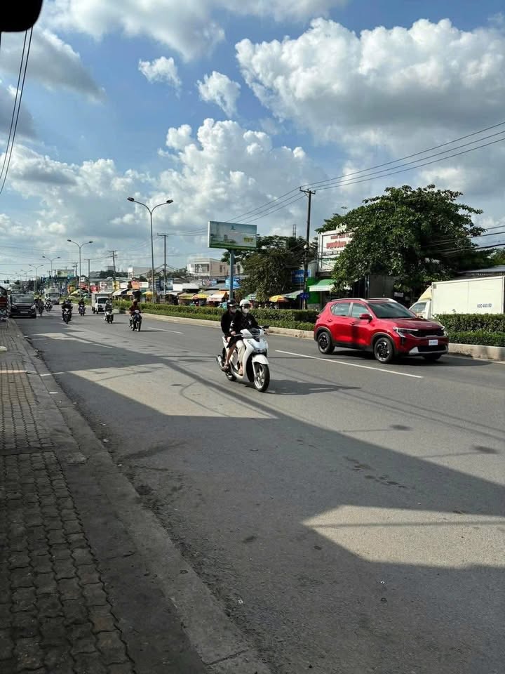 Cho thuê nhà mặt tiền Nguyễn Văn Linh, Tân An, 90m² chỉ 12 triệu/tháng - Vị trí vàng cho kinh doanh!