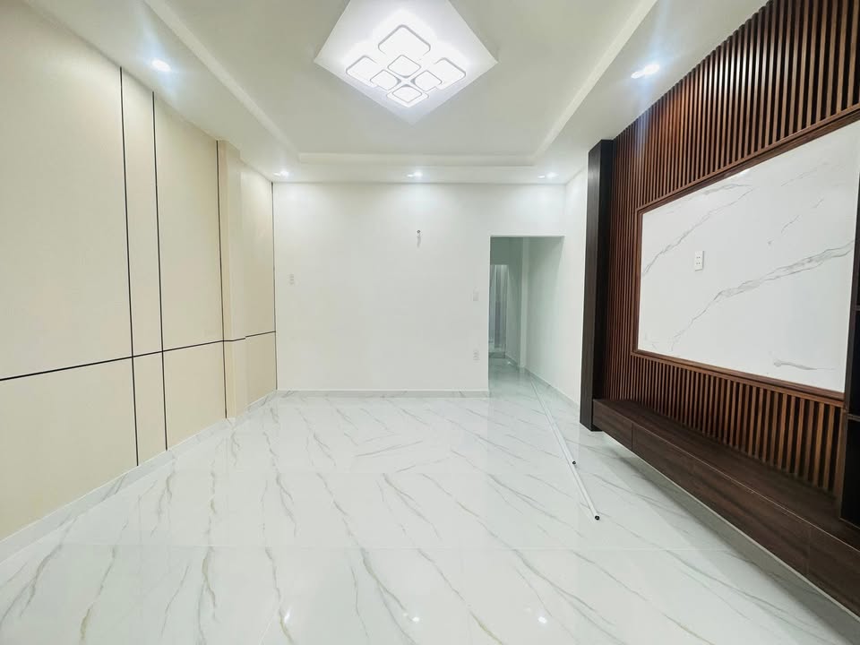 Nhà 1 trệt 1 lầu 53m² đường Nam Kỳ Khởi Nghĩa 4.95 tỷ - Vị trí trung tâm Vũng Tàu!