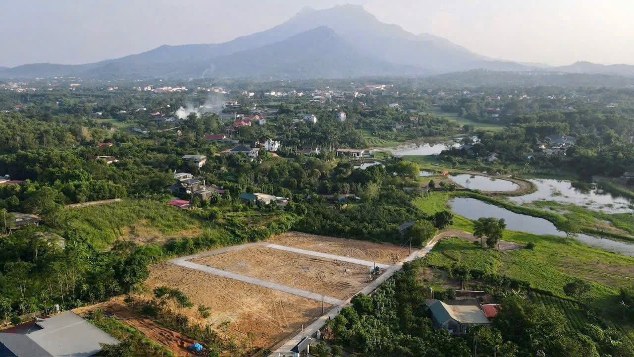 Đất nền thôn 5, xã Suối Hai, Ba Vì 300m² giá 2 tỷ - Mặt tiền rộng, view núi