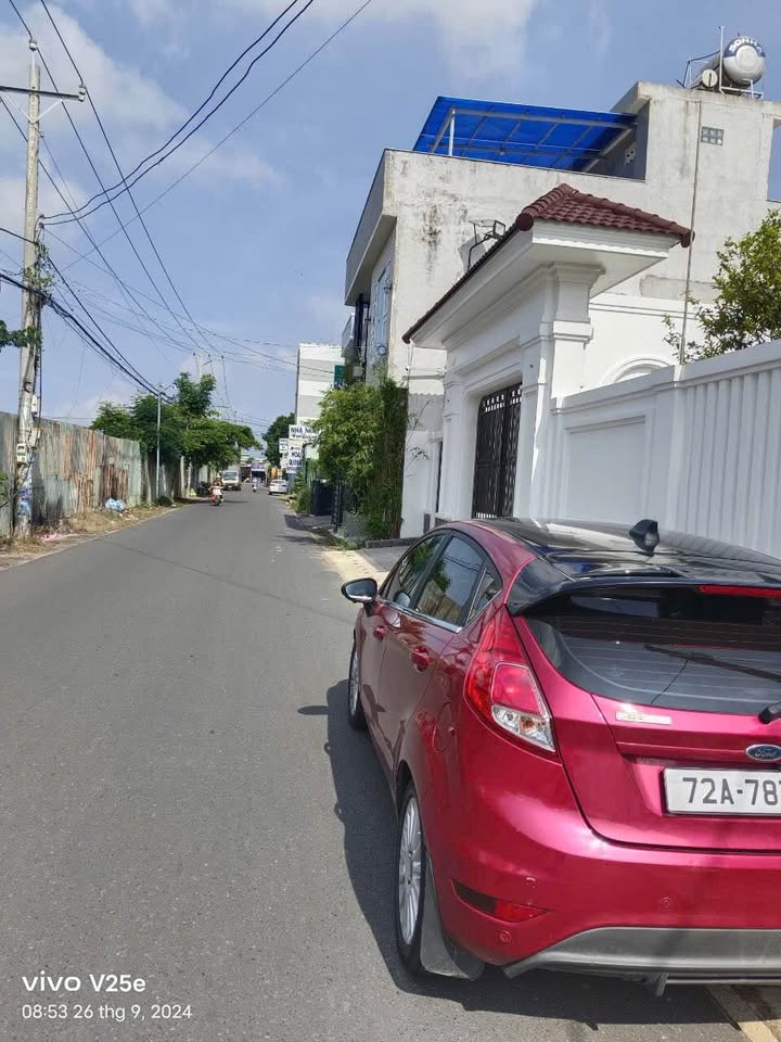 Đất mặt tiền đường nhựa Lò Vôi, Phước Hưng, 130m² giá 2.5 tỷ - Đầu tư sinh lời ngay!