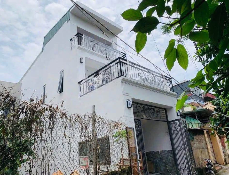 Nhà riêng Liên Ninh 75m² giá 7.4 tỷ - Thiết kế hiện đại, giao dịch nhanh!