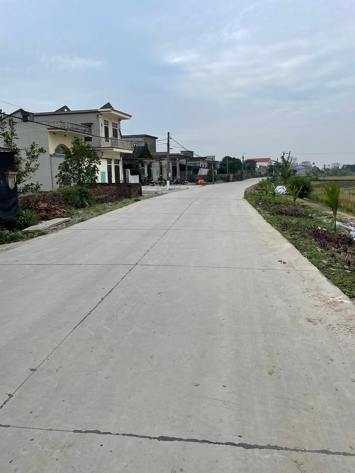 Đất nền Khánh Hồng Yên Khánh 100m² - Sổ hồng chính chủ, giá thỏa thuận!