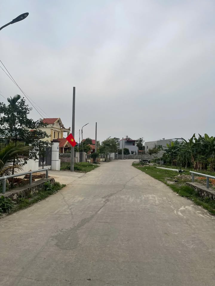 Đất nền Thanh Sơn Uông Bí 96m² giá 1.1 tỷ - Vị trí đẹp, pháp lý rõ ràng!