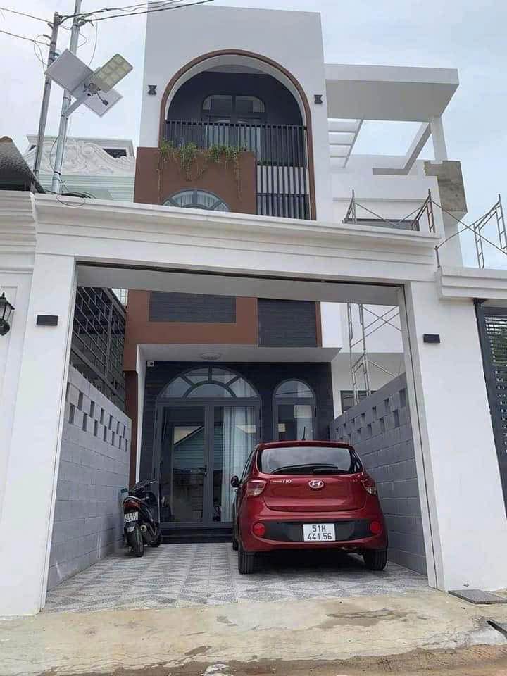 Nhà 3 tầng Phú Lợi, Thủ Dầu Một 110m² giá 5.2 tỷ - Thiết kế sang trọng, ở ngay!