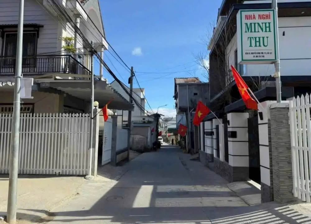 Đất Hẻm 33 Nguyễn Công Trứ, Đà Lạt 90m² giá 10 tỷ - Mặt tiền ô tô rộng rãi!