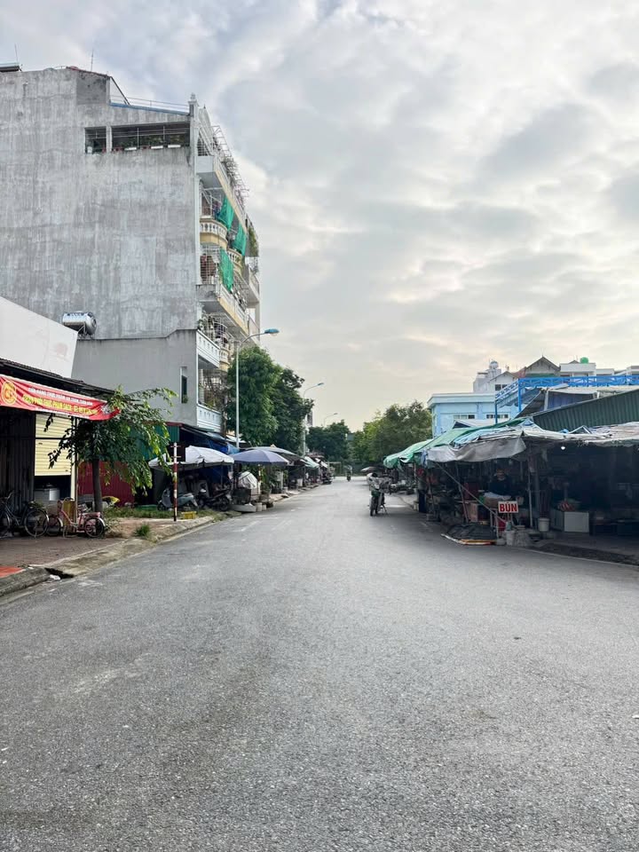 Bán lô FrontHouse mặt đường chợ Hải Tân 55m² - Vị trí kinh doanh đắc địa!