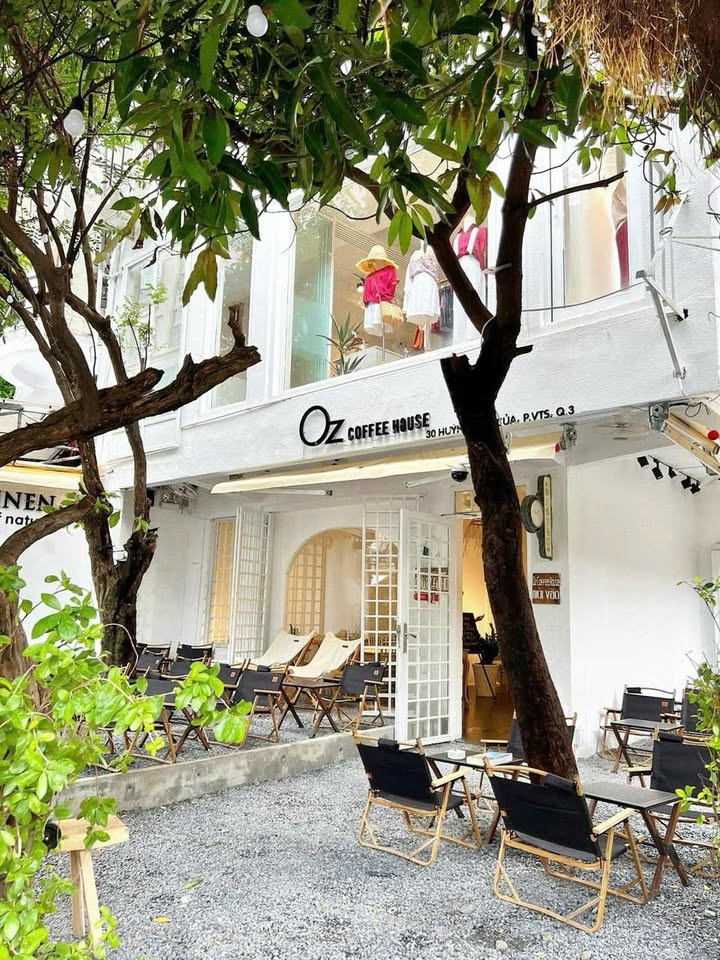 Nhà góc 2 mặt tiền cho thuê tại 30 Huỳnh Tịnh Của, Quận 3 - Kinh doanh thuận lợi!