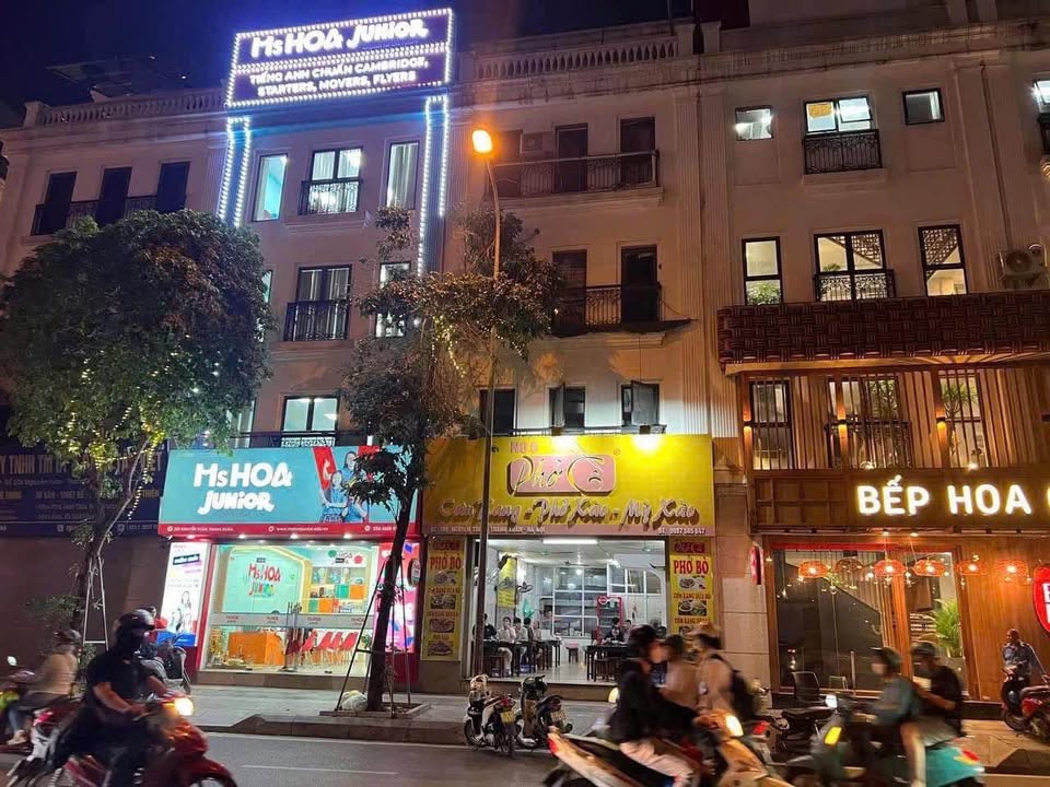 Cho thuê mặt bằng kinh doanh mặt phố Nguyễn Chánh 100m² - Giá thuê cực hợp lý!