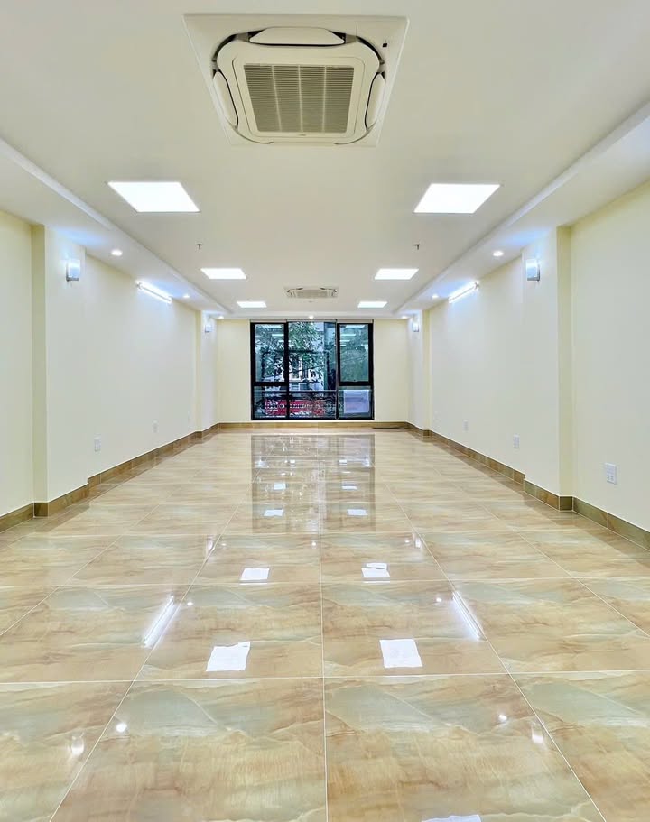 Cho thuê tòa nhà mới Nguyễn Viết Xuân, Hà Đông 80m² giá 12 triệu - Địa điểm lý tưởng cho doanh nghiệp!