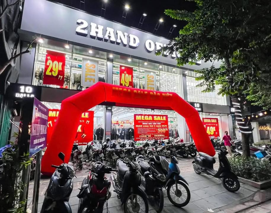 Cho thuê mặt phố Trần Duy Hưng 210m² - Vị trí đắc địa cho showroom, ngân hàng