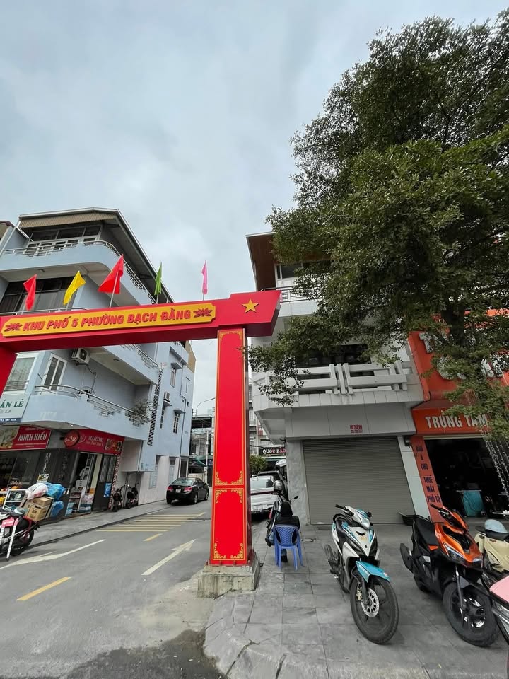 Nhà mặt đường Lê Thánh Tông Hạ Long 20 triệu/tháng - Vị trí kinh doanh đắc địa!