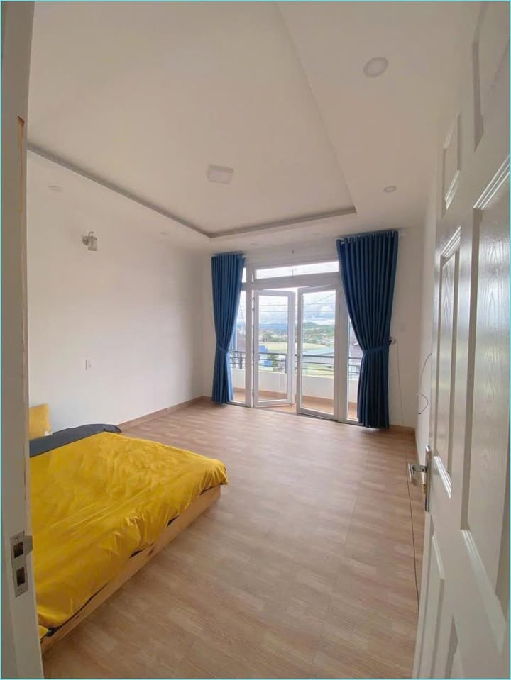 Nhà nguyên căn cho thuê 4 phòng ngủ đường Cao Thắng, Đà Lạt - Giá 9 triệu/tháng