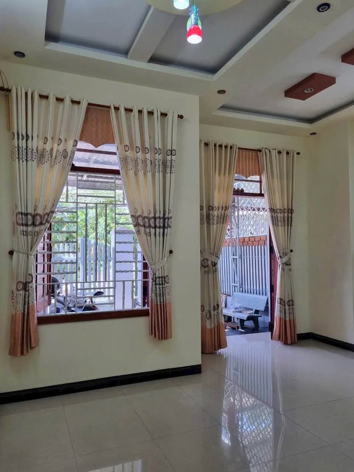 Nhà bán Hẻm Trần Phú, Phan Rang 100m² giá 2 tỷ - An ninh, không ngập úng!