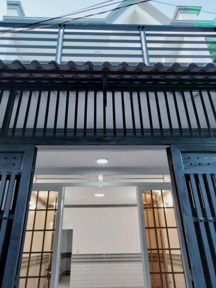 Nhà đẹp chính chủ tại Vĩnh Lộc A 56m² giá 1.7 tỷ - Tiện ích xung quanh đầy đủ!