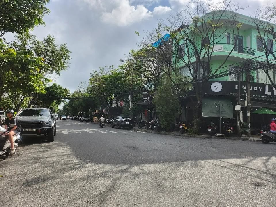 Bán nhà mặt phố Tiểu La, Hải Châu 58m² giá 9.9 tỷ - Vị trí kinh doanh đắc địa!