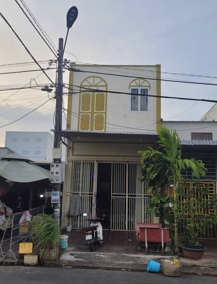 Nhà phố Khu ĐT Tài Lộc, Cà Mau 90m² - Vị trí đắc địa gần trường học!