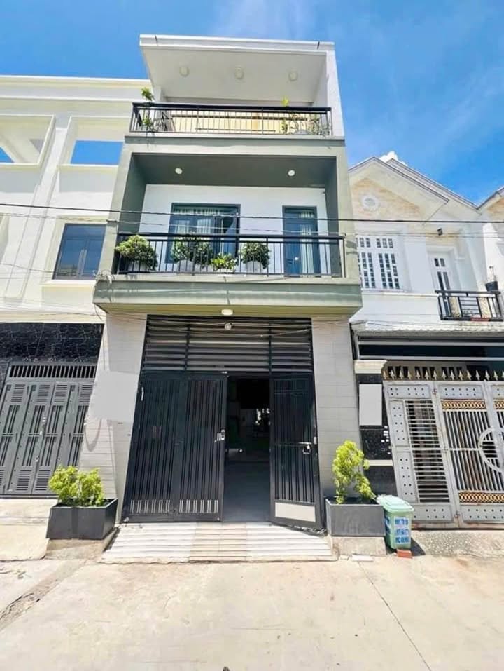 Nhà phố đường Tân Liêm, Bình Chánh 85m² giá 990 triệu - Chính chủ cần bán gấp!