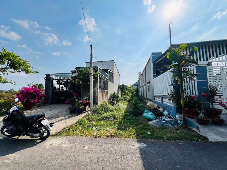 Đất thổ cư 105m² tại Nhuận Đức, Củ Chi - Giá chỉ 1 tỷ, cơ hội đầu tư tuyệt vời!