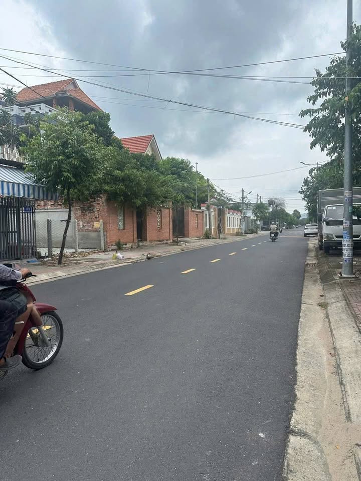 Đất mặt tiền Hùng Vương, phường Phước Nguyên, 120m² giá 5.9 tỷ - Đầu tư sinh lời ngay!