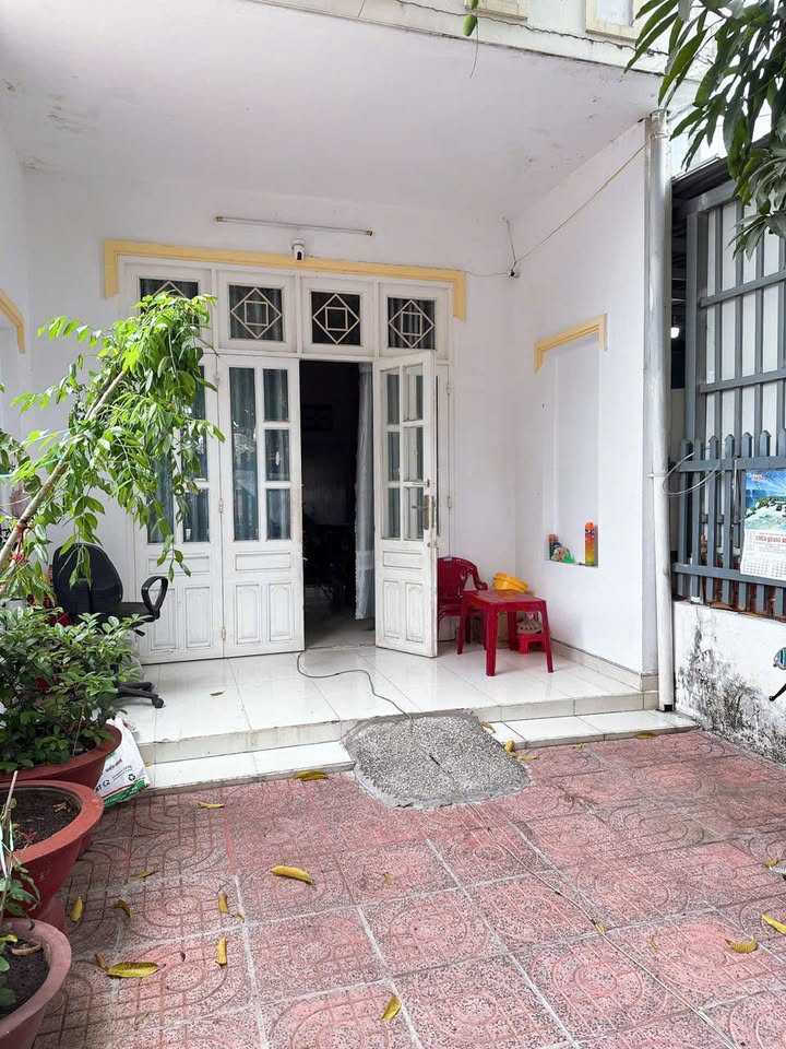 Nhà mặt tiền kinh doanh Võ Thị Sáu, Bà Rịa 168m² giá 4.2 tỷ - Đầu tư sinh lời ngay!