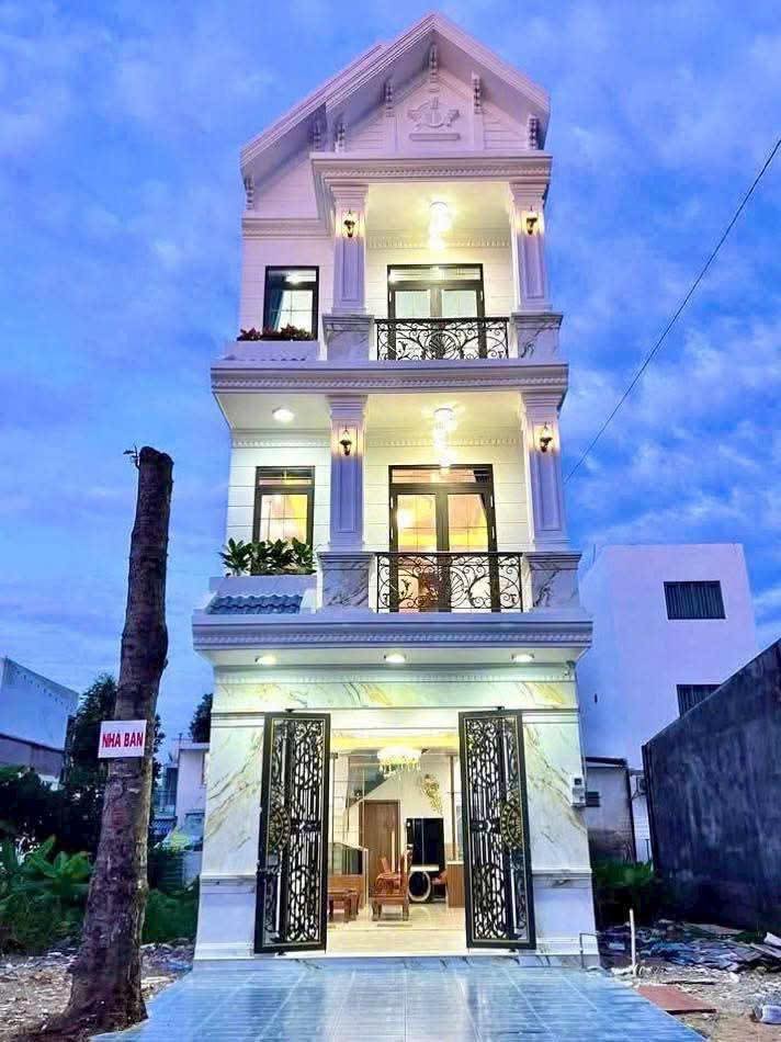 Nhà phố 1 trệt 2 lầu đường D4, KDC Hồng Loan, Cái Răng, Cần Thơ - Giá 5.95 tỷ