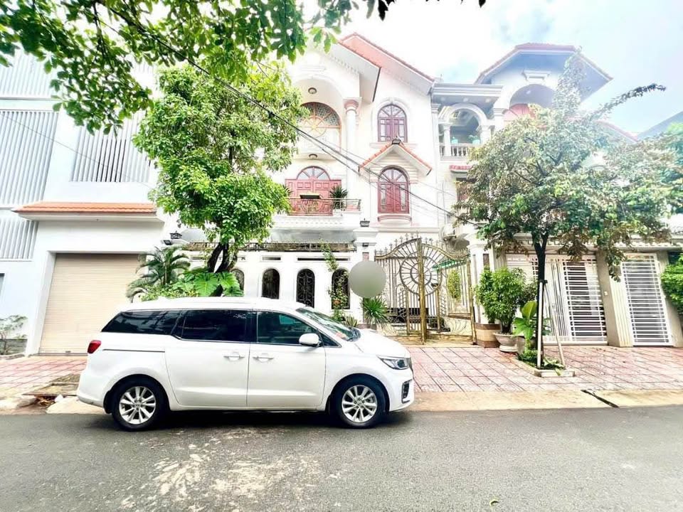 Bán biệt thự 1 trệt 2 lầu đường nội bộ khu Đại An, Vũng Tàu 170m² - Sổ hồng hoàn công chính chủ!