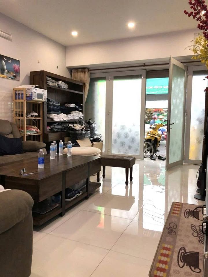 Nhà mặt tiền kinh doanh Tỉnh Lộ 43, Bình Chiểu, 150m² chỉ 9.5 tỷ - Cơ hội đầu tư tuyệt vời!