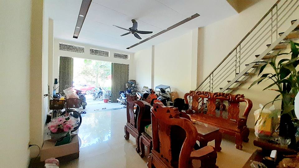 Nhà C4 Gác Lửng Đường N1, Phường Đồng Tuyển, Lào Cai - Giá Nhỉnh 2 Tỷ, Gần Chợ Kim Tân!