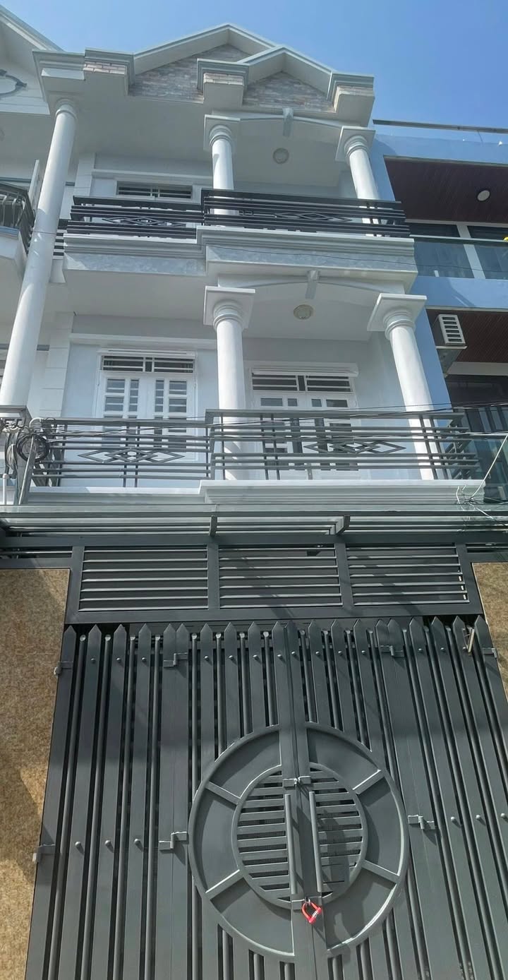 Nhà 3 tầng Lâm Thị Hố, Quận 12, 56m² giá 5 tỷ - Sẵn sàng ở ngay!