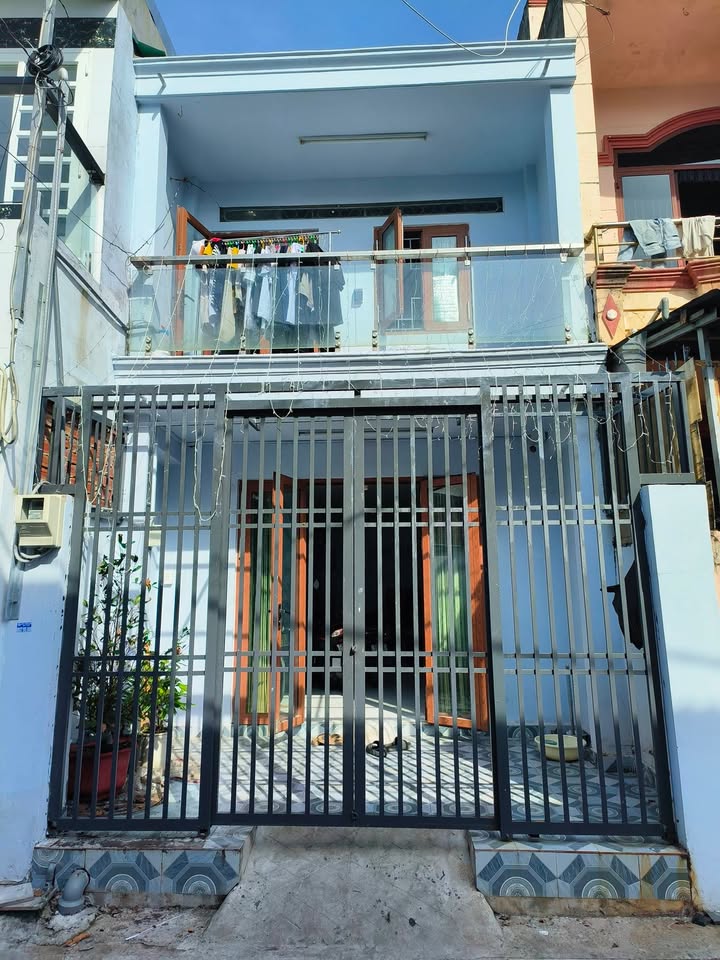 Nhà mặt tiền đường nhựa Bà Điểm Hóc Môn 60m² giá 4.1 tỷ - Kinh doanh sầm uất!