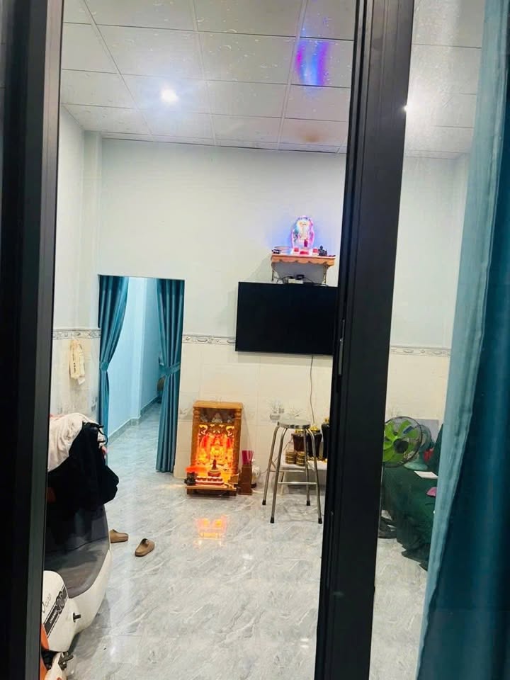 Nhà riêng Tân Thạnh Tây Củ Chi 64m² giá 1 tỷ - Hẻm xe hơi tới nhà!