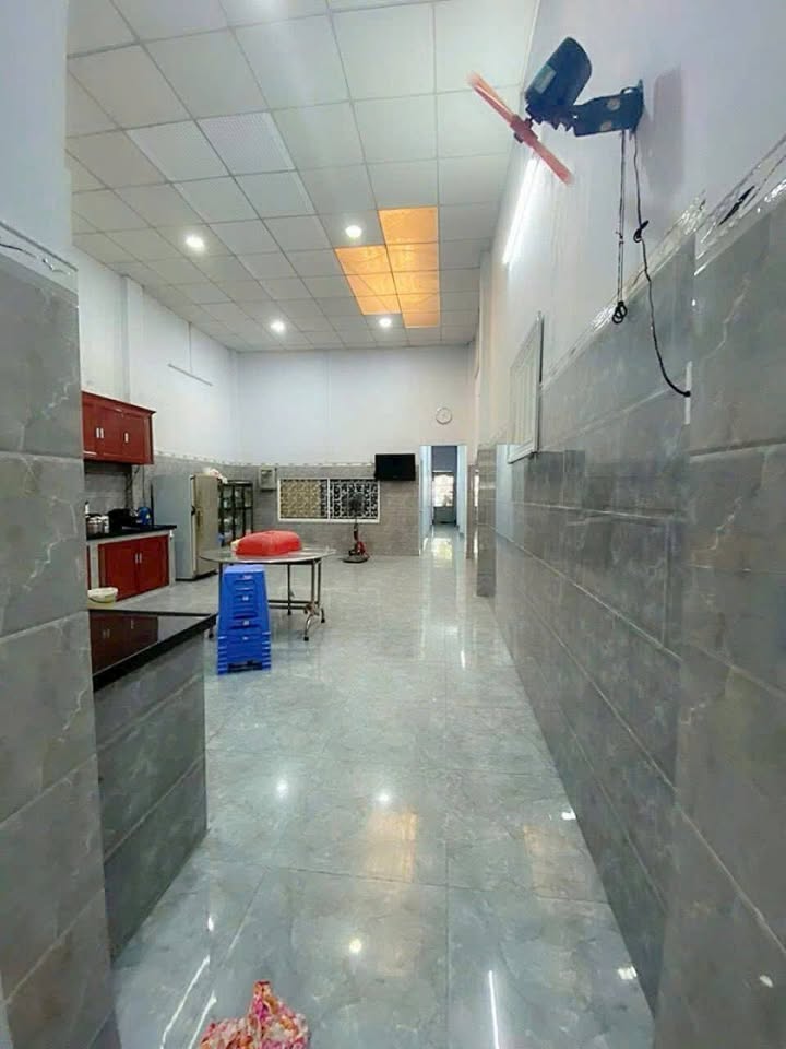 Nhà Mặt Tiền Tỉnh Lộ 15, Củ Chi 245m² giá 6.8 tỷ - Vị trí kinh doanh đắc địa!