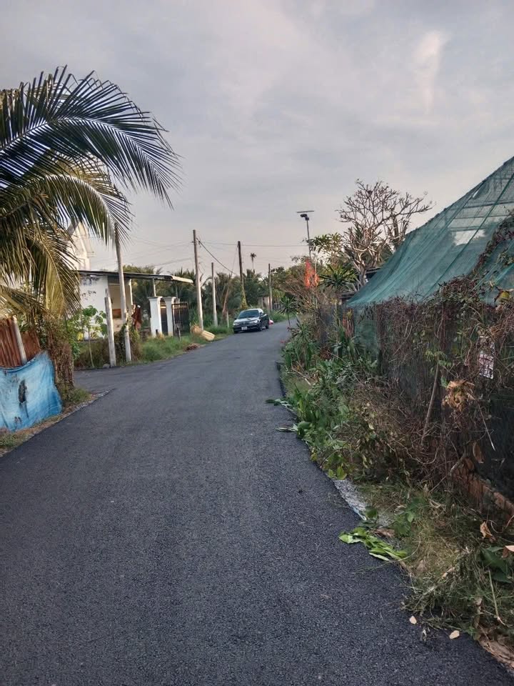 Nhà riêng Thái Mỹ, Củ Chi 200m² giá 1.9 tỷ - Mặt tiền đường nhựa rộng rãi!