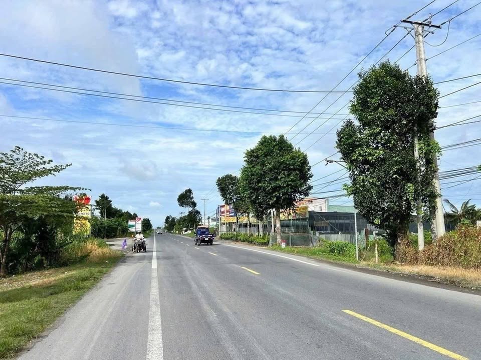 Đất mặt tiền Quốc Lộ 61C Phong Điền 2800m² - Sổ hồng chính chủ, giá 10 tỷ!