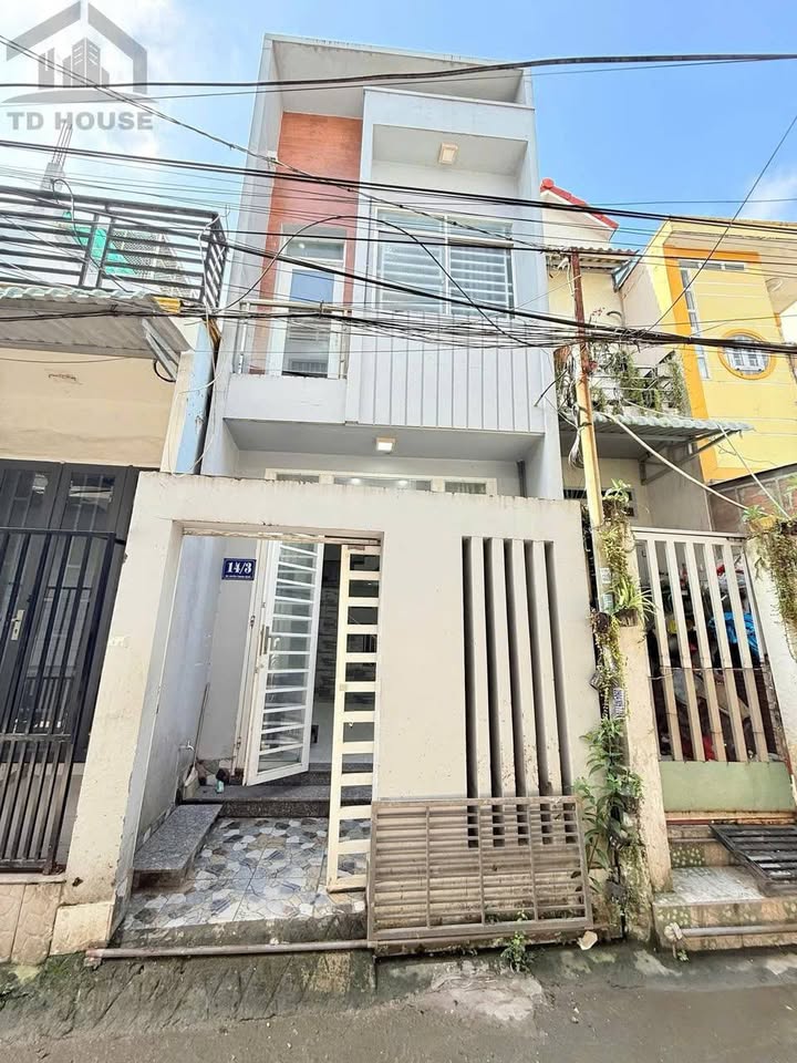 Nhà cho thuê hẻm đường Bà Huyện Thanh Quan, Ninh Kiều, Cần Thơ 100m² - Giá 5.5 triệu/tháng, nội thất đầy đủ!