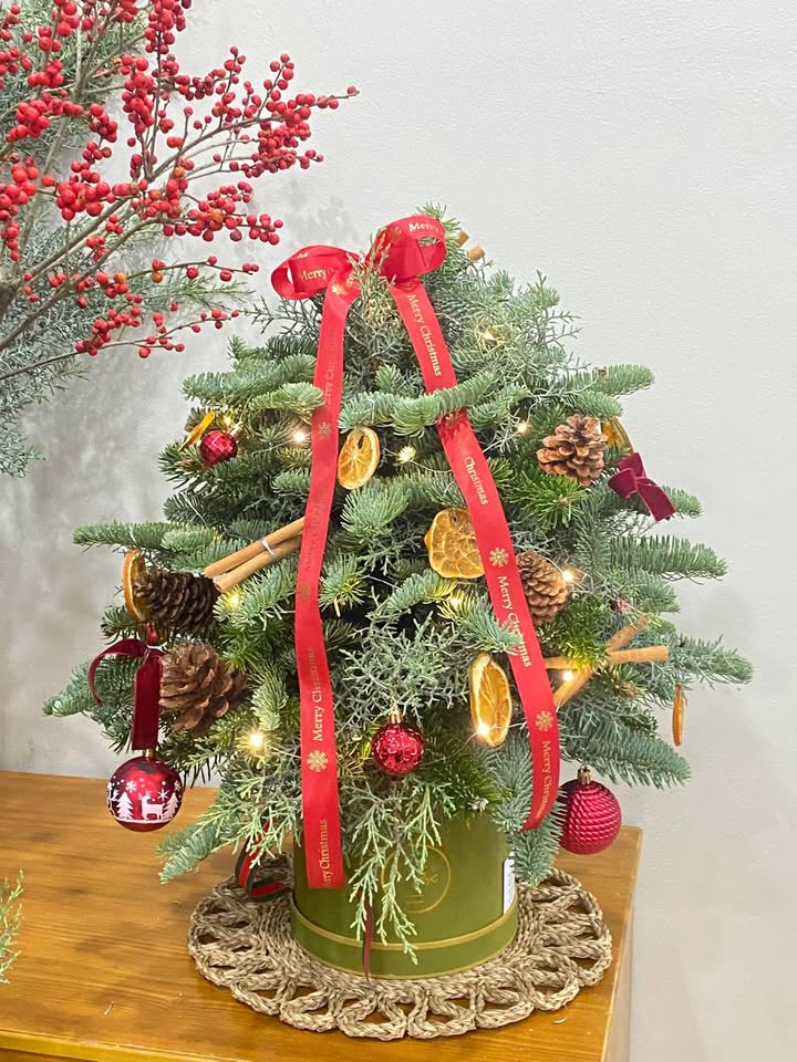 Căn hộ Zeit River Thủ Thiêm 97m² giá 17.99 tỷ - Full nội thất, view nội khu