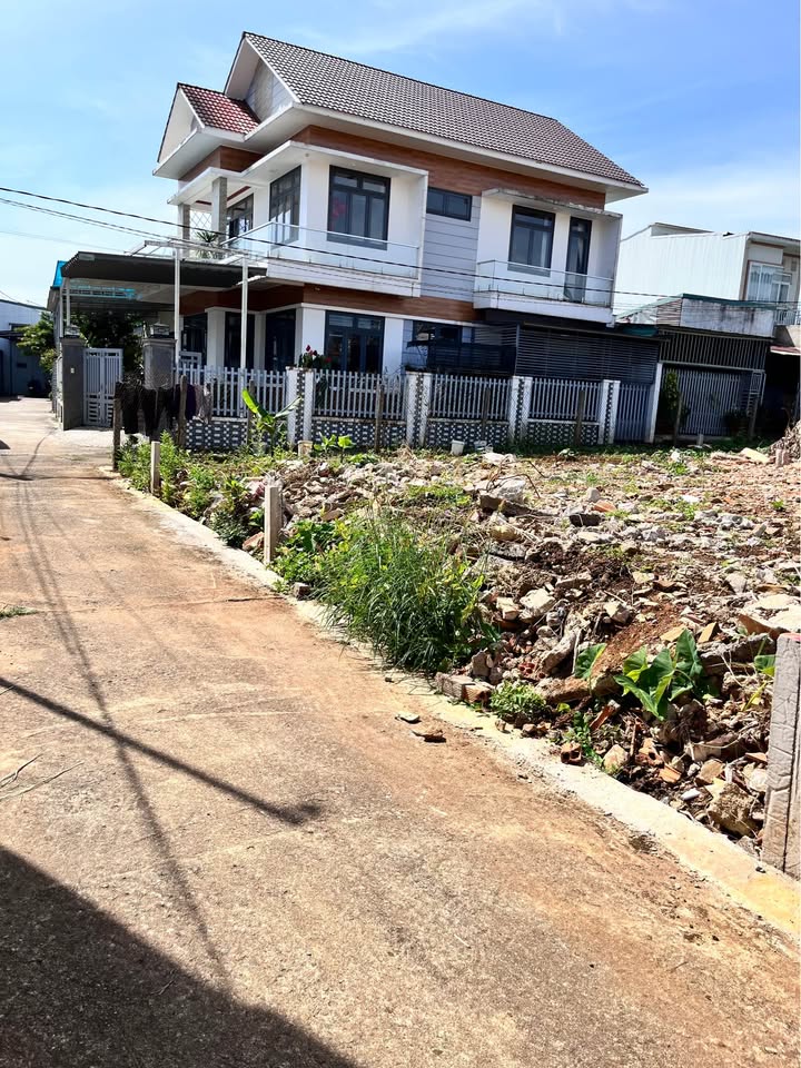 Đất thổ cư 2 mặt tiền hẻm nhựa 30 Tây Sơn, 87m² giá 1.7 tỷ - Gần trung tâm tiện ích!