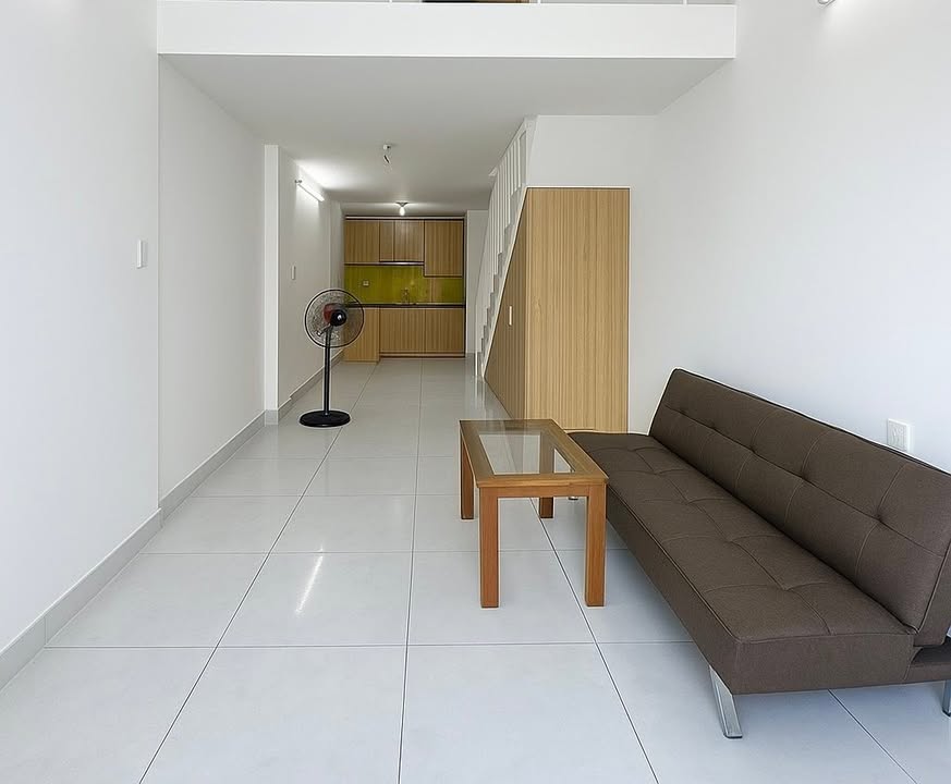 Nhà mặt tiền 2 tầng Trường Chinh, Cẩm Lệ 24m² giá 2 tỷ - Vị trí đắc địa, sẵn sàng ở ngay!